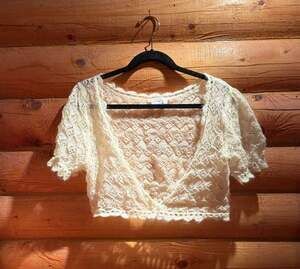 To The Max Cream Lace Short Sleeve Cropped Top